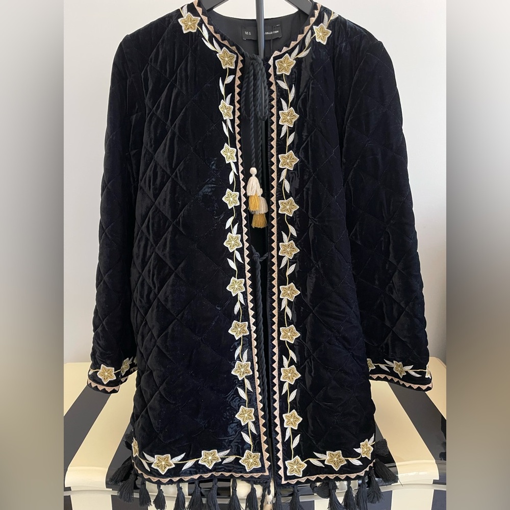 Sfera Collection Black and Gold Embroidered Velvet Statement Coat
